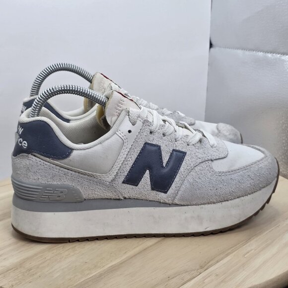 New Balance 574 Moonbeam Dark Arctic Grey Womens US 8 - WL574ZQA - Picture 3 of 9